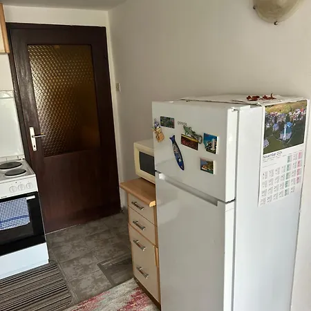 Old Town Apartment *